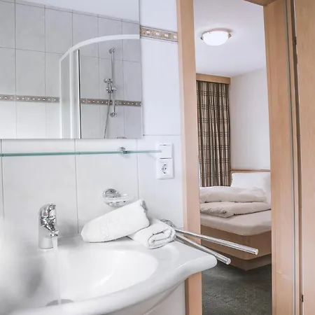 Martinus Apartament *